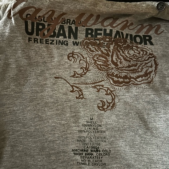 Puff Vest - Picture 3 of 3